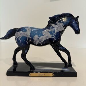 The Trail Of Painted Ponies “Stardust” by artist
Janee Hughes,Westland 2007